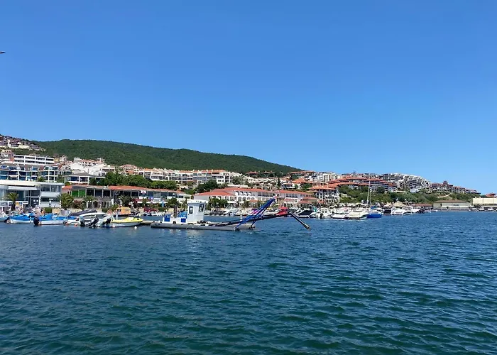 Daire Toni House 507 Marina *