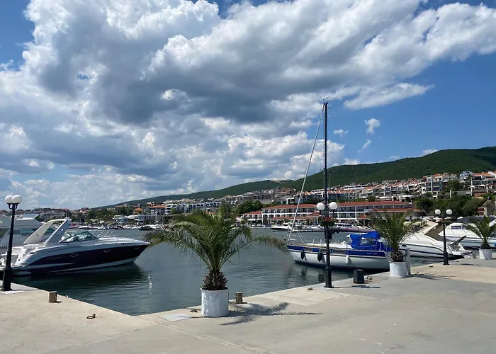 Daire Toni House 507 Marina