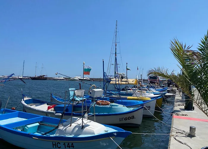 Toni House 507 Marina