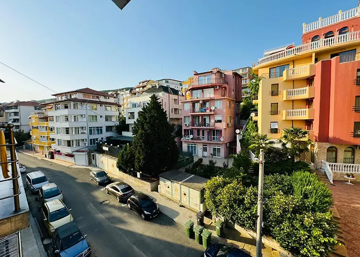 Toni House 507 Marina Daire