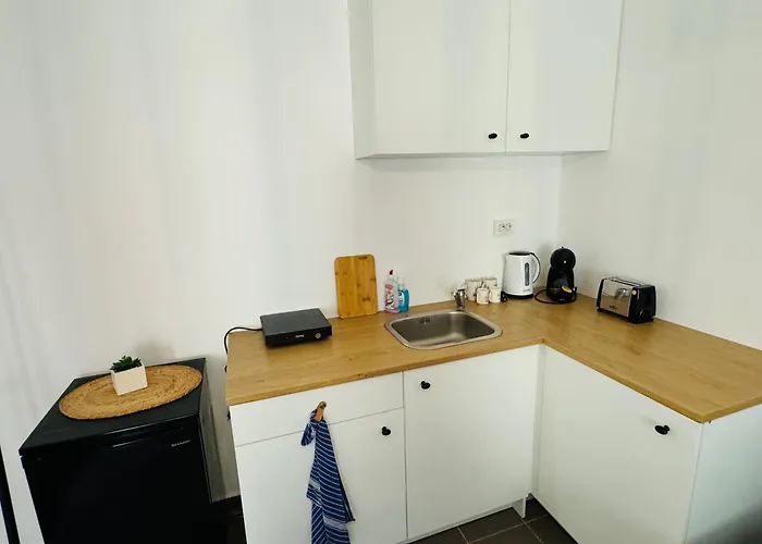 Toni House 507 Marina Daire